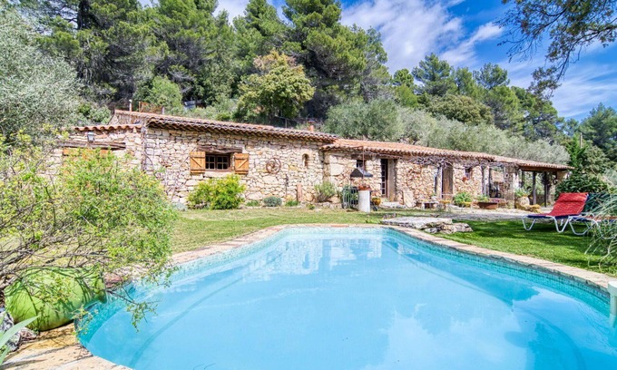 Flayosc House | Stunning private villa for 4 guests with private pool and TV