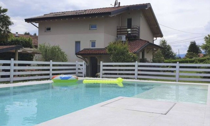 Besozzo Villa | Stunning private villa for 8 people with hot tub, A/C, private pool, WIFI, TV, patio and parking