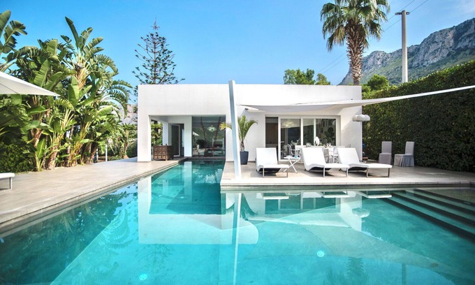 Terrasini Villa | Stunning private villa for 4 people with A/C, WIFI, private pool and TV