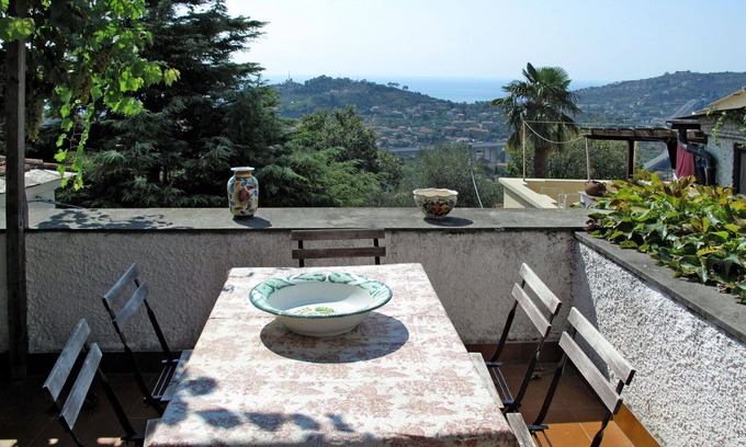 Imperia House | Stunning private villa for 7 guests with WIFI, TV, terrace, pets allowed and panoramic view