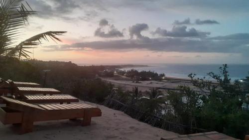 Inhambane House | Stunning sea view, charming beach house in Barra, Mozambique - 4x4