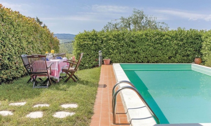 Rignano sull'Arno Villa | Stunning villa for 6 guests with WIFI, private pool, TV and panoramic view