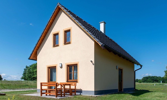 Straz nad Nezarkou House | Stunning villa for 5 guests with WIFI, TV, terrace and pets allowed