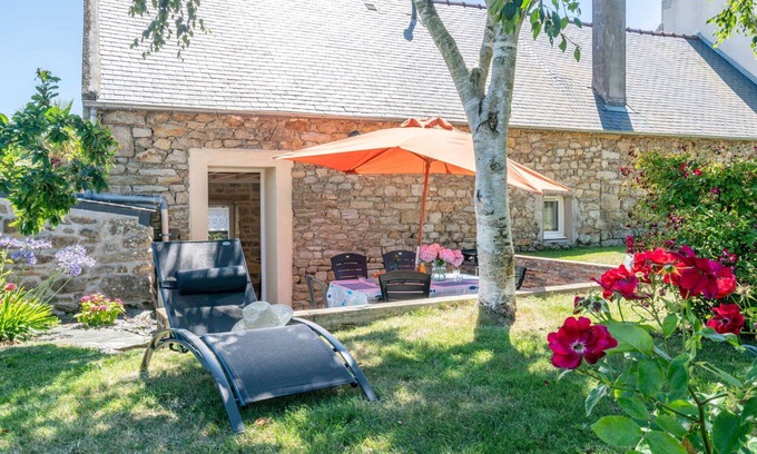 Primelin House | Stunning villa for 6 people with WIFI, TV, terrace and pets allowed