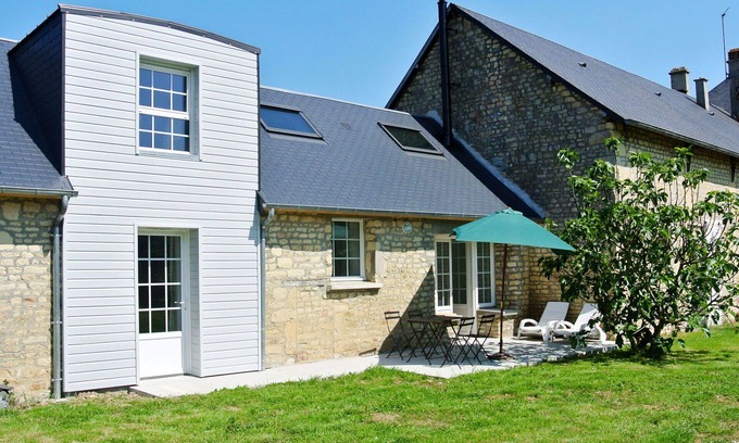 Le Mesnil-Patry House | Stunning villa for 5 people with WIFI, TV and terrace