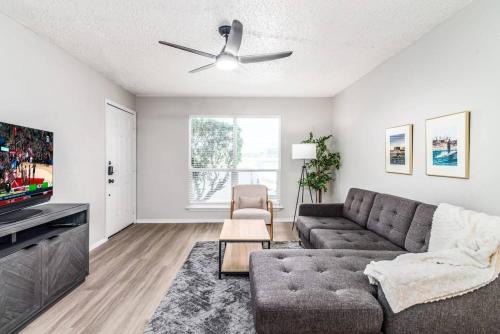 Triangle State Apartment | Stylish 1BR Corporate Suite - Austin