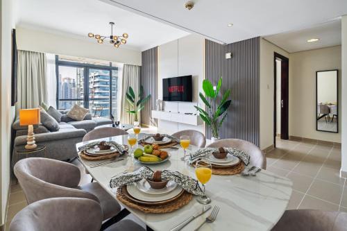 Jumeirah Lake Towers Apartment | Stylish 1br In Jlt Lakeside Near Metro
