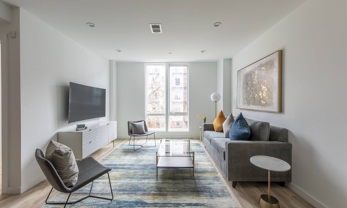 Hoboken Apartment | Stylish 3BR Retreat w Private Deck Near NYC