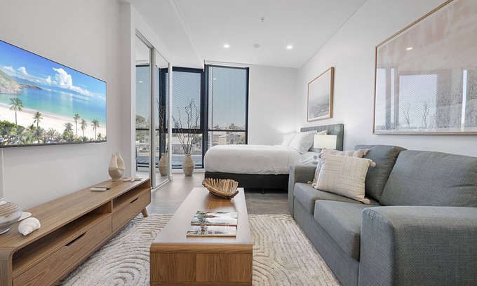 North Fremantle Apartment | Stylish Studio Near Fremantle Cafés and Beaches