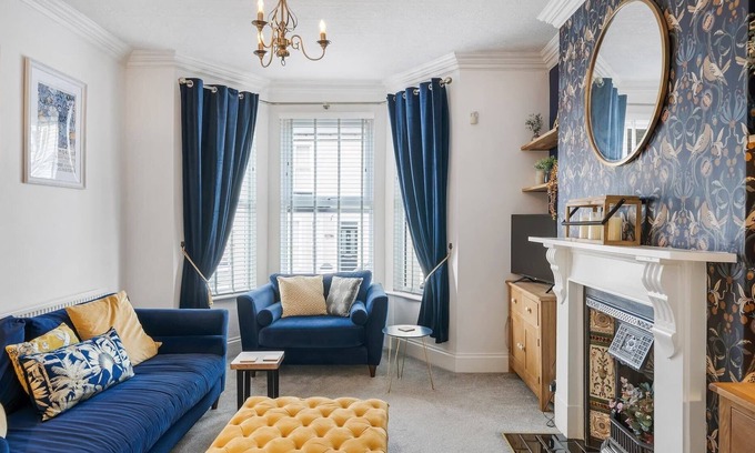 Plymouth House | Stylish Victorian Terrace & Patio Garden, Plymouth