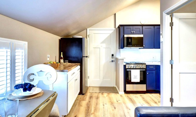 Prescott Apartment | Stylishly Remodeled 1-Bedroom Apartment