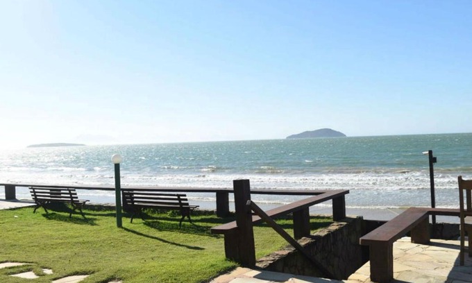 Porto Belo House | Suíte Quádrupla com vista para o mar