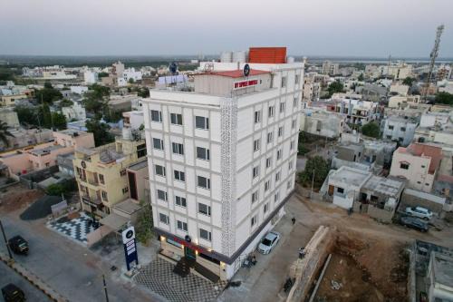 Dwarka Hotel | Sudarshan Palace By Spree