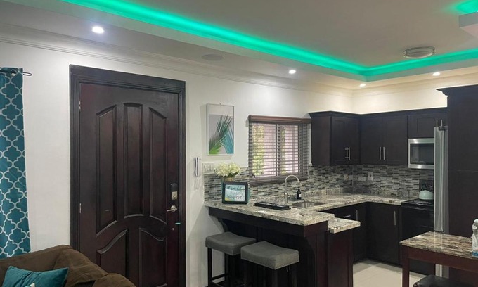 Havendale Apartment | Suite 7 At The Rochesters