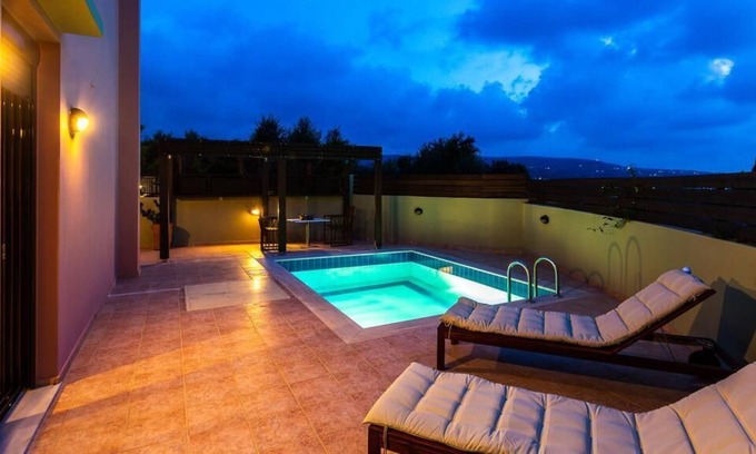 Loutra House | Suite With Private Pool