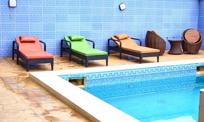 Epetu Hotel | Sulerious Lakeside Hotel