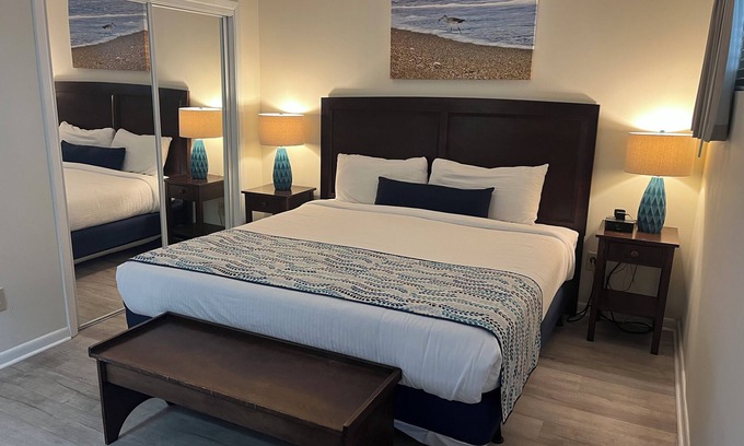 Wrightsville Beach Condo | Summer Sands Dog Daze of Summer Room 306