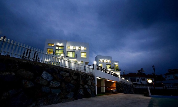 Yeosu House | Sun and Moon Pension