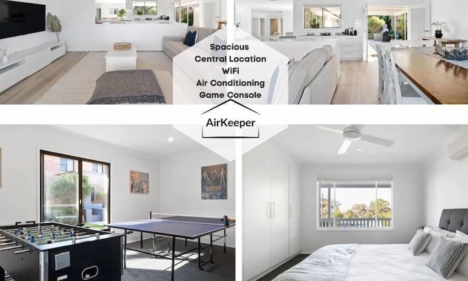 Bateau Bay House | Sun Drenched Home Away from Home/ Bateau Bay