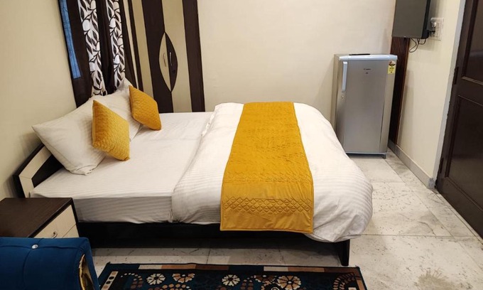 Rohini Hotel | Sun Moon Residency and Apartments, Hotels in Rohini