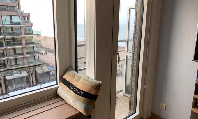 Knokke Apartment | Sunny studio with seaview