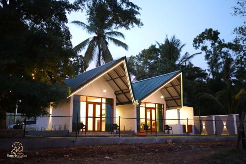 Polonnaruwa Bed & Breakfast | Sunrise Lake Resort
