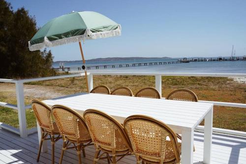 Soldiers Point House | Sunset Beach House