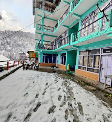 Tosh Hotel | Sunset Inn tosh