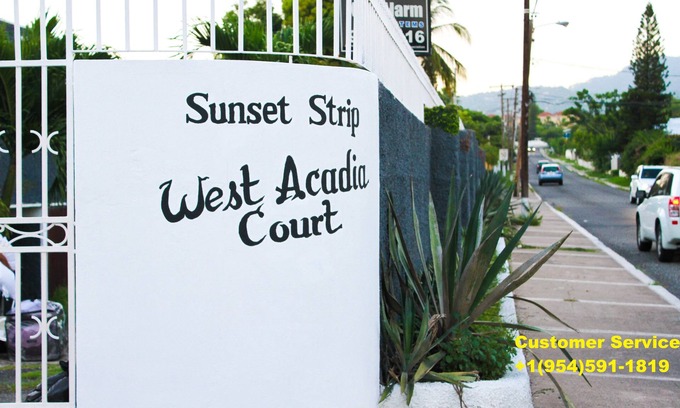 Saint Andrew Apartment | Sunset Strip Acadia Guest Apartment