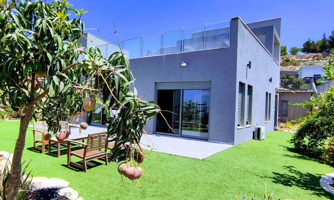 Ben Shemen Apartment | Sunset Villa Unit with Garden in a quite neighborhood