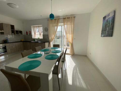 Mellieha Apartment | Sunshine Apartments Mellieha - modern three bedroom apartment - Apt No 2