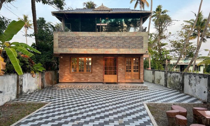 Vypin House | Sunshine Beach Villa - Kuzhuppilly
