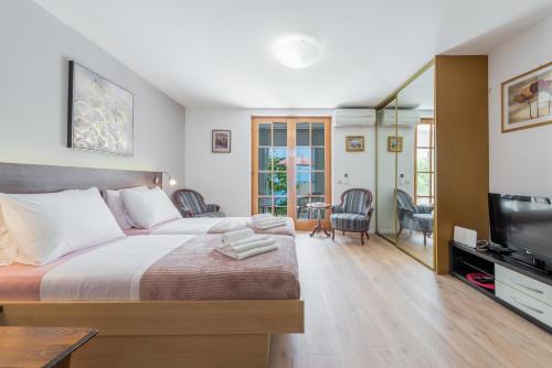Municipality of Dubrovnik Apartment | Sunshine Place Apartments