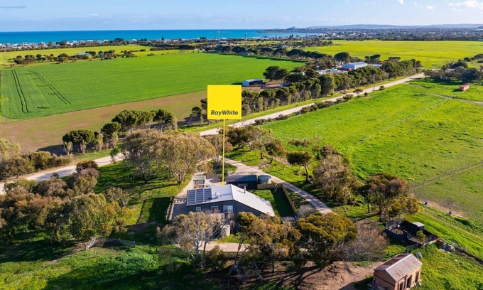 Middleton House | Sunshine Villa - 484 Kessell Rd, Middleton