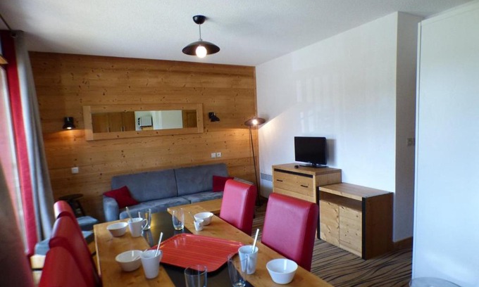 Les Saisies Apartment | Superbe T3 avec piscine chauffée - Les Saisies - 8 pers, balcon et salle de fitness - FR-1-594-71