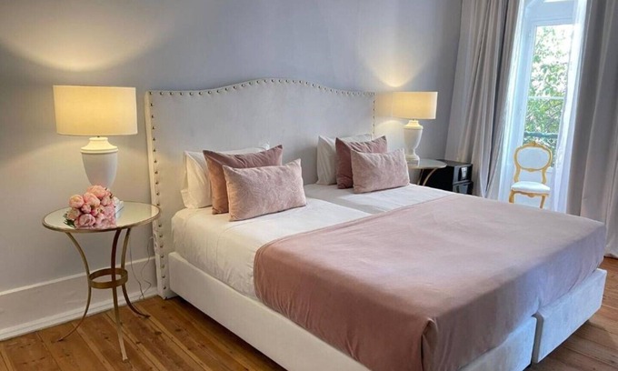 Alfama Apartment | Superior Double Bedroom in Palácio do Visconde