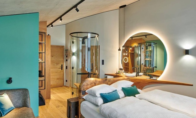 Unterammergau House | Superior triple room "Mountain view" - Boutique Hotel Lartor