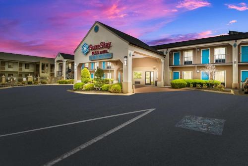 Jackson Hotel | SureStay Plus Hotel by Best Western Jackson