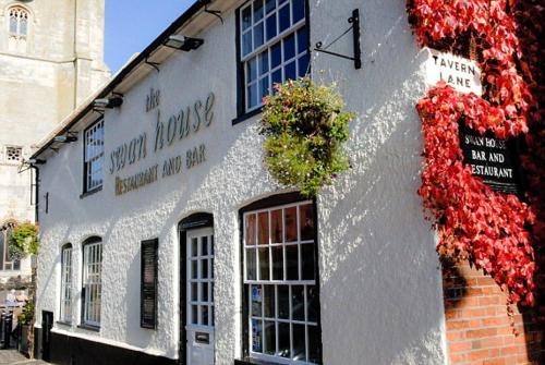 Beccles Hotel | Swan House