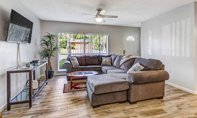 St. Augustine South House | Sweet Magnolia a 3-bedroom home near Flagler, the Beaches in St Augustine