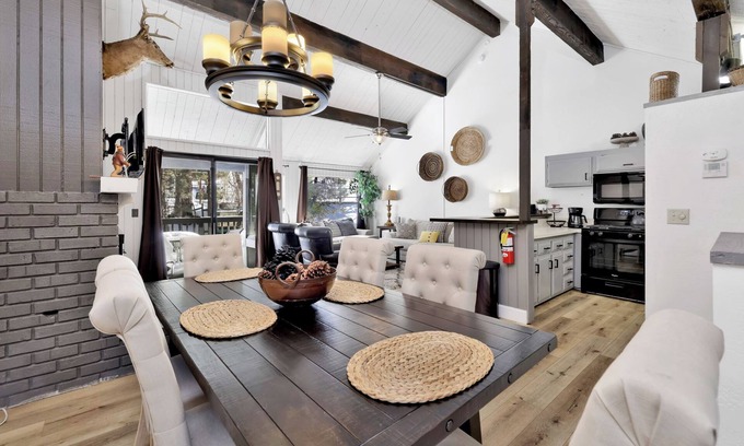 Big Bear Lake Condo | Switzerland Slopes #2125