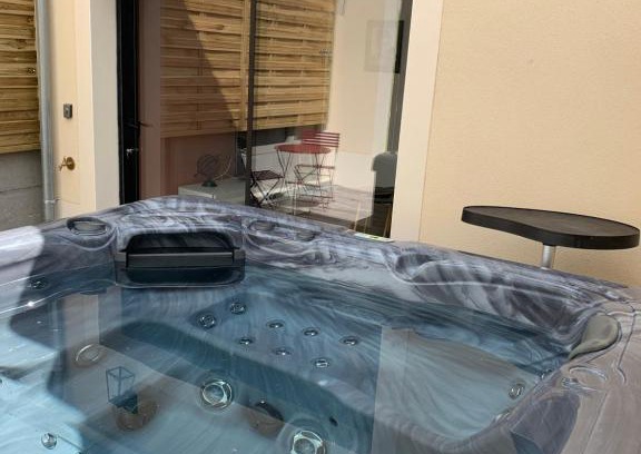 Villeblevin House | Sylina Spa avec Jacuzzi Privé