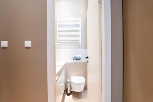 Karpenisi Apartment | Syntagma Zairas Hideaway!