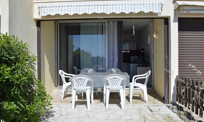 Saint-Pierre-la-Mer Apartment | T2 cabin apt 4 pers, terrace, parking, pool - Saint Pierre la Mer