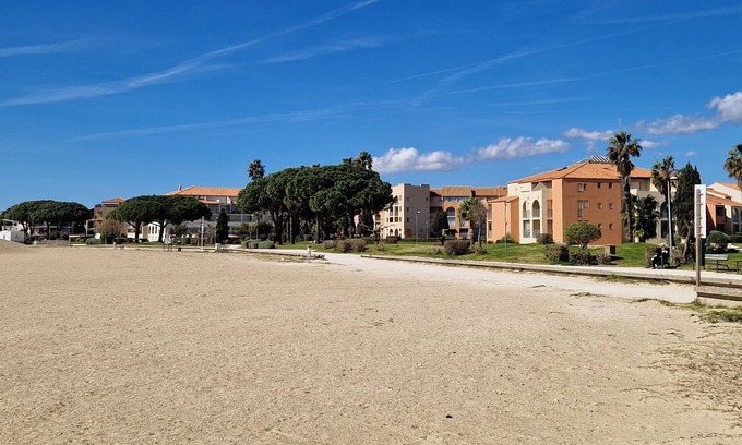 Miramar Apartment | T2 family cabin on Miramar beach in La Londe Les Maures renovated in 2023