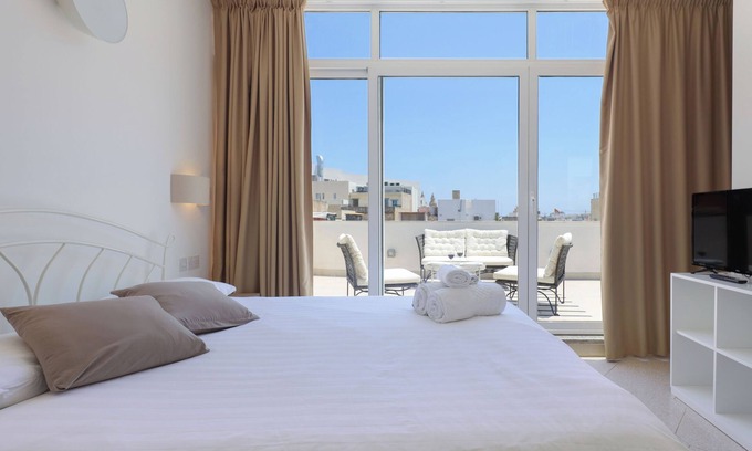 Sliema Hotel | Ta Gianni