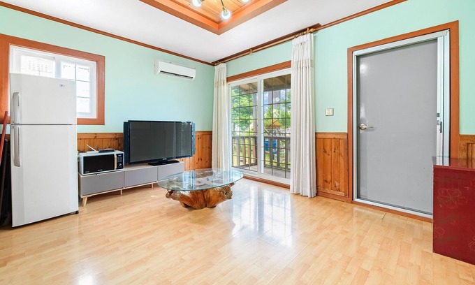 Kasinae House | Taean Hagampo Coastvalley Pension