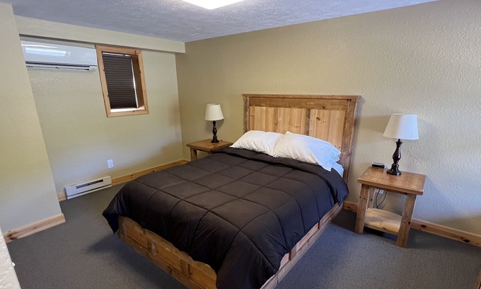 Paradise House | Tahquamenon Suites Lodging - One-Bedroom Suite # 3