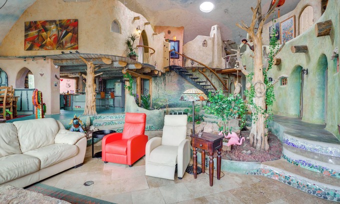Arroyo Hondo House | Taos Dome Home w/Hot Tub, Fireplace + Mntn Views!