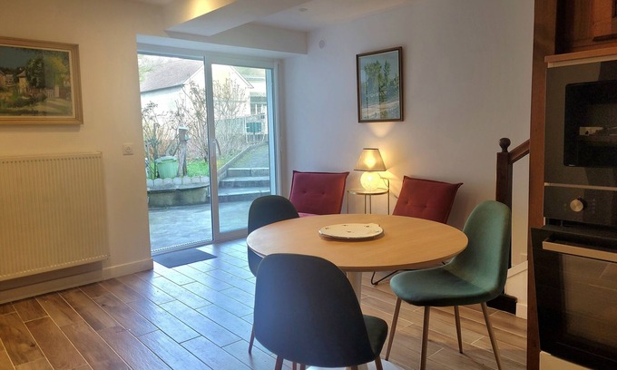 Tardets-Sorholus Apartment | Tardets Centre Apartment with garden